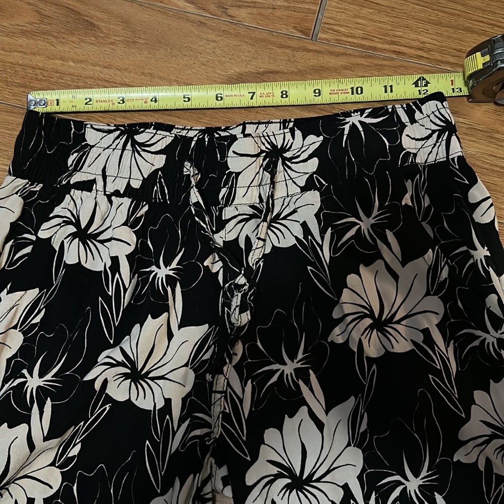 O’Neill Capris - Picture 3 of 7